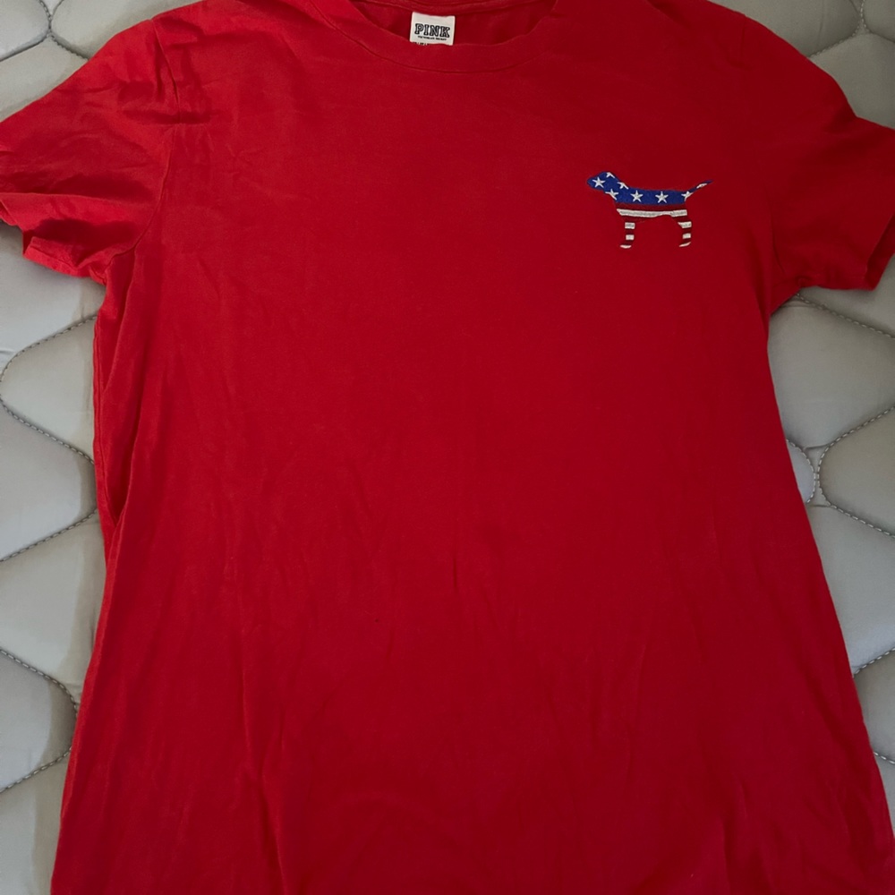 NWOT VS PINK American tshirt